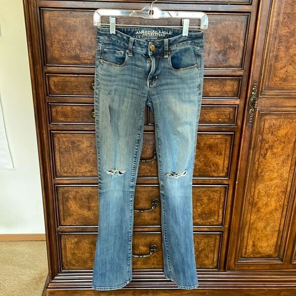 American Eagle Outfitters Denim - AMERICAN Eagle Outfitter’s woman’s Skinny Kick jeans